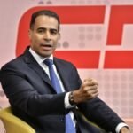 EE. UU. suspende citas para visas de residencia y ordena una “capacitación exhaustiva” del personal